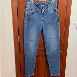 High-Rise Blue Jeans - Classic Stretch Denim